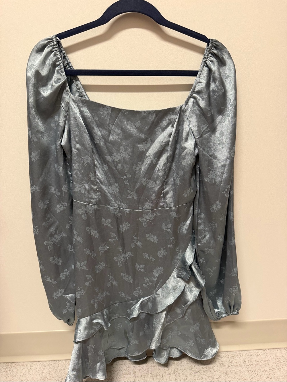 Altar'd State Silver-Gray Floral Jacquard Puff-Sleeve Mini Dress